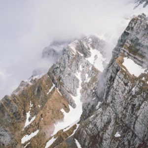 Alpen wir kommen (Photo by Nina Strehl on Unsplash)